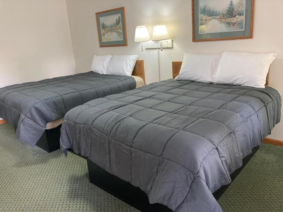 Pine Valley Motel Spruce Pine エクステリア 写真