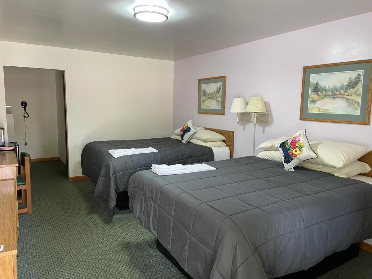 Pine Valley Motel Spruce Pine エクステリア 写真